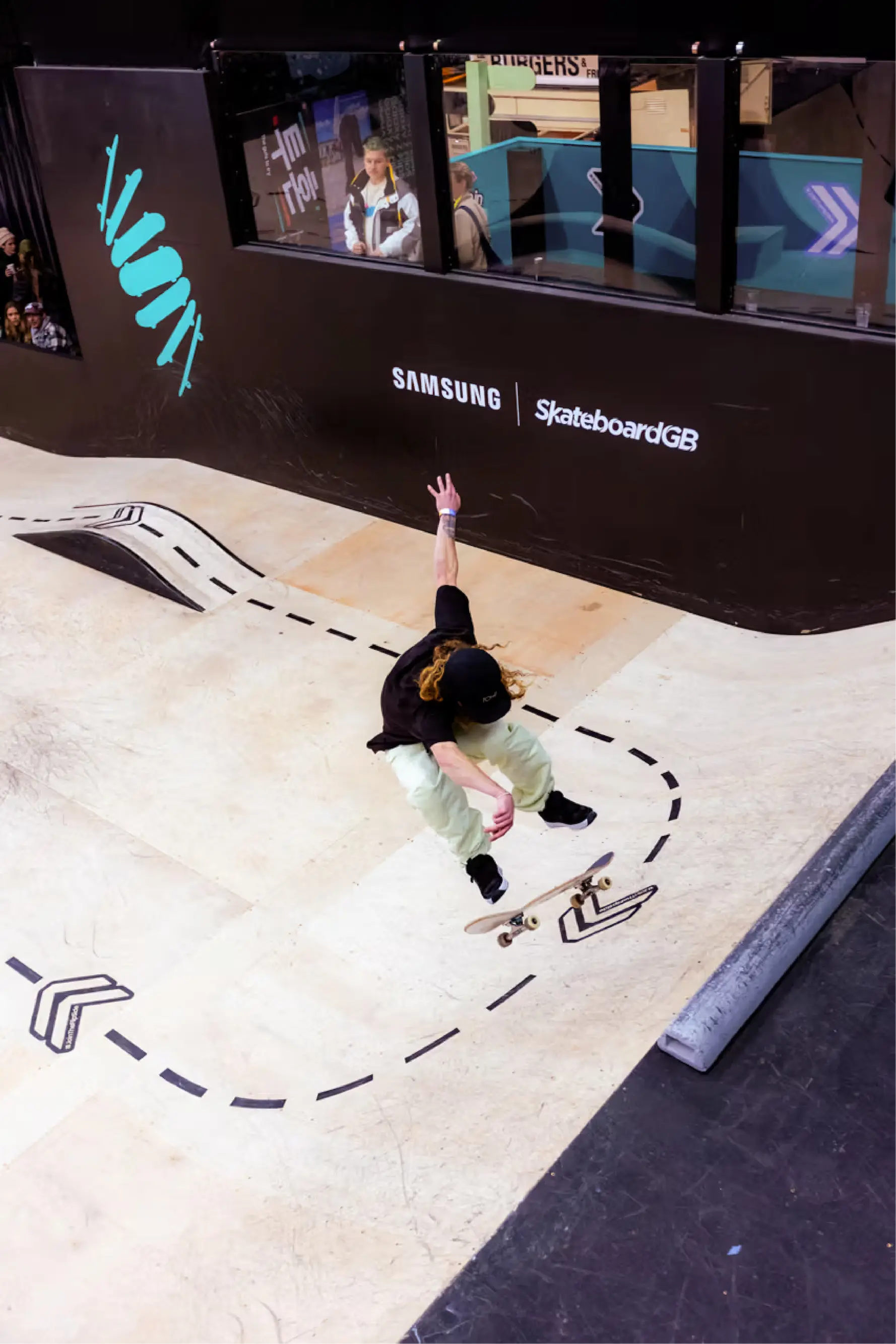 Galaxy Z Flip5 Skatepark